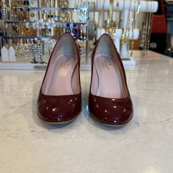 Kate Spade burgundy patent leather wedges size 7 - Picture 3 of 6